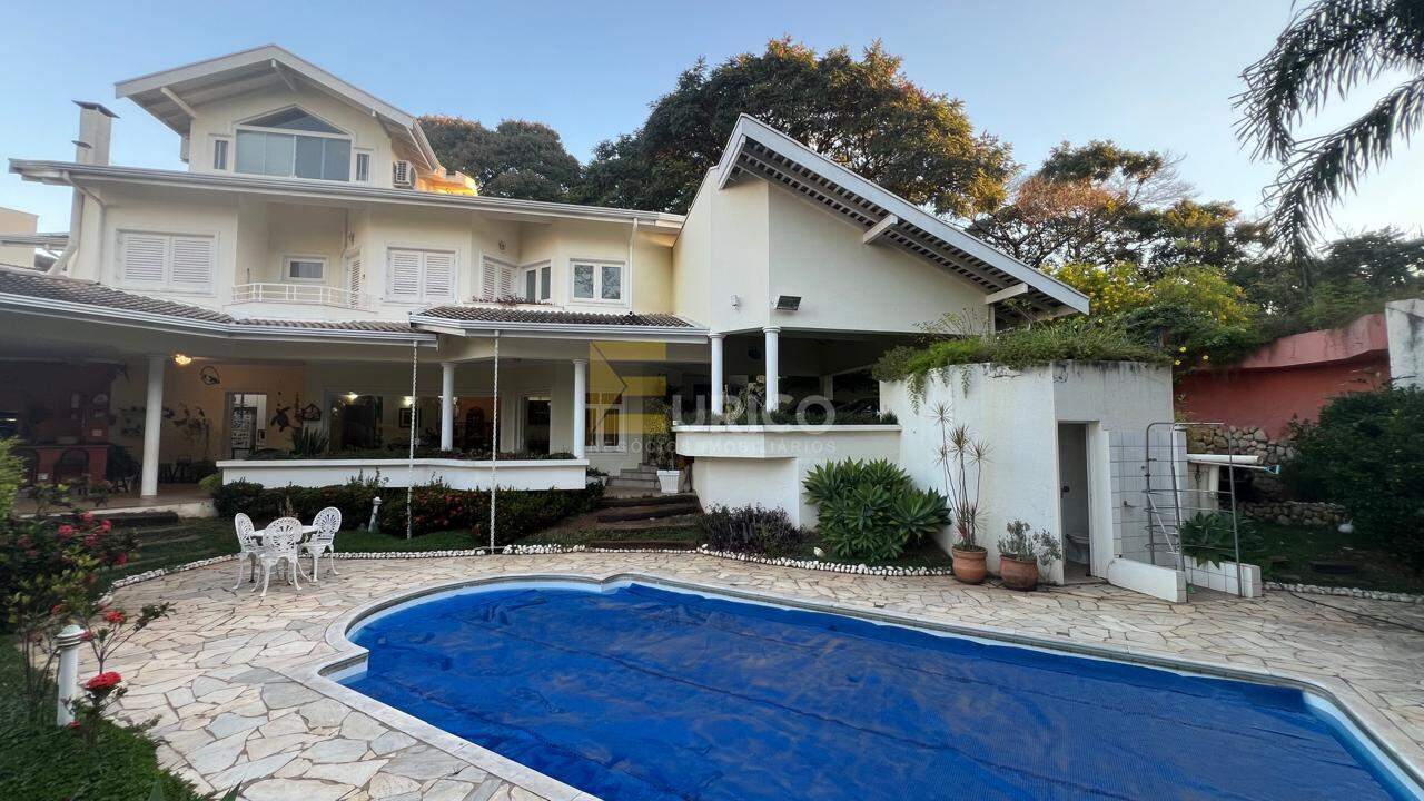 Casa à venda no PARQUE TERRANOVA em Valinhos/SP: