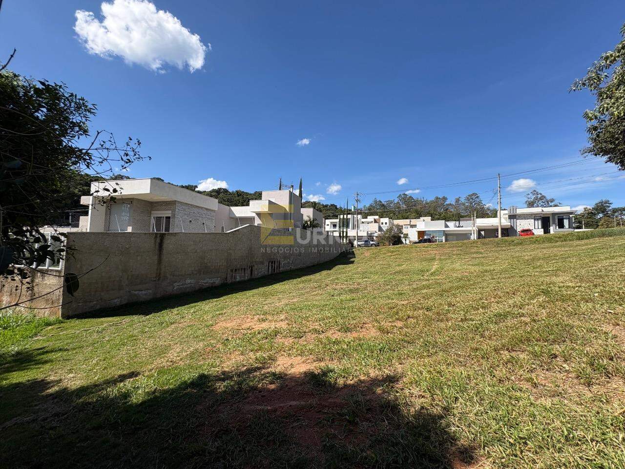 Terreno em Condomínio à venda no Santa Isabel em Louveira/SP: 