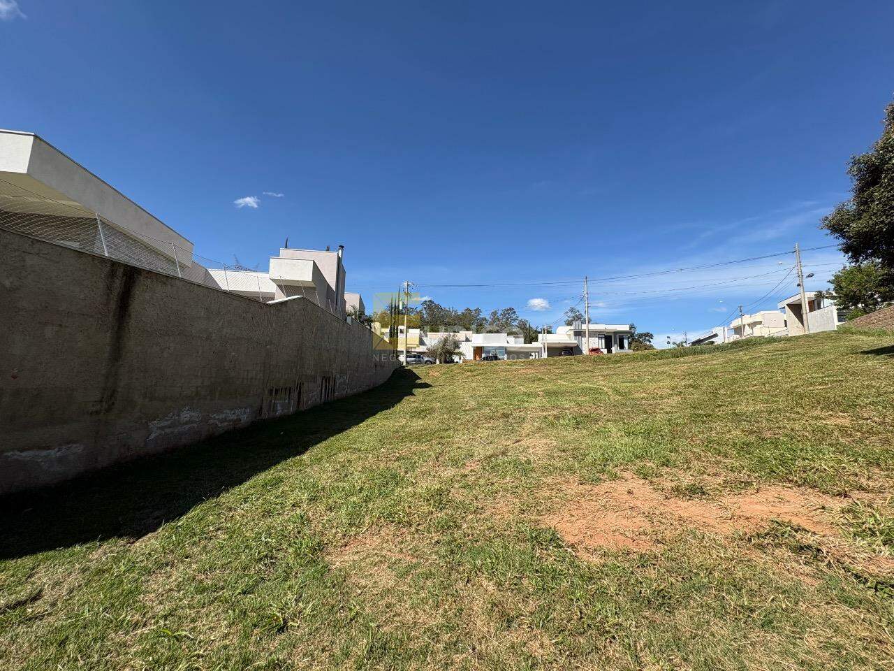 Terreno em Condomínio à venda no Santa Isabel em Louveira/SP: 