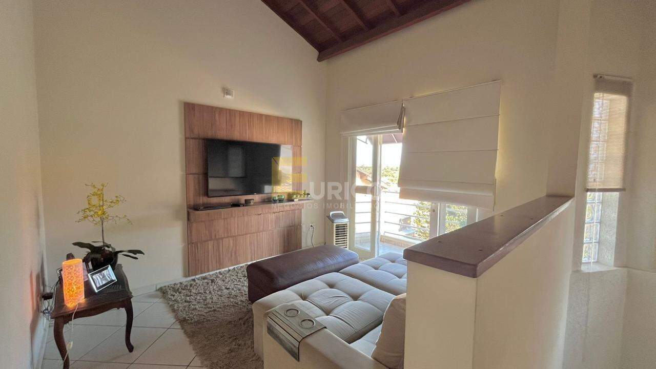 Casa em condomínio à venda no Condomínio Vivenda das Quaresmeiras em Valinhos/SP: 