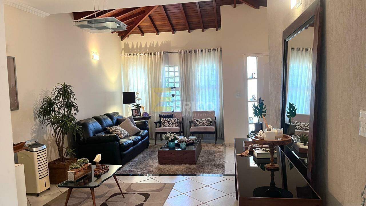 Casa em condomínio à venda no Condomínio Vivenda das Quaresmeiras em Valinhos/SP: 