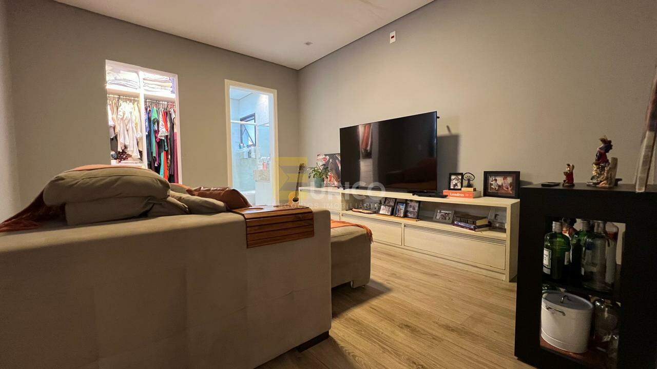 Casa à venda no JARDIM DAS PALMEIRAS em Valinhos/SP:
