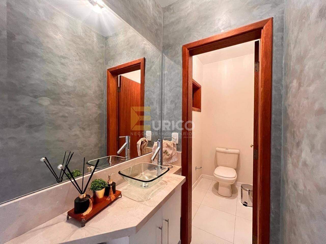 Casa em condomínio à venda no Condomínio Serra dos Cristais em CAJAMAR/SP: 