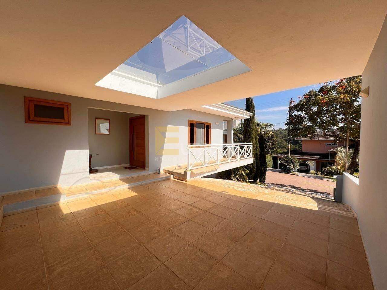 Casa em condomínio à venda no Condomínio Serra dos Cristais em CAJAMAR/SP: 