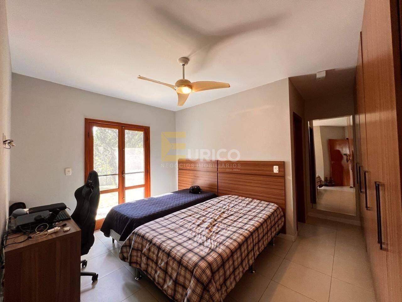 Casa em condomínio à venda no Condomínio Serra dos Cristais em CAJAMAR/SP: 