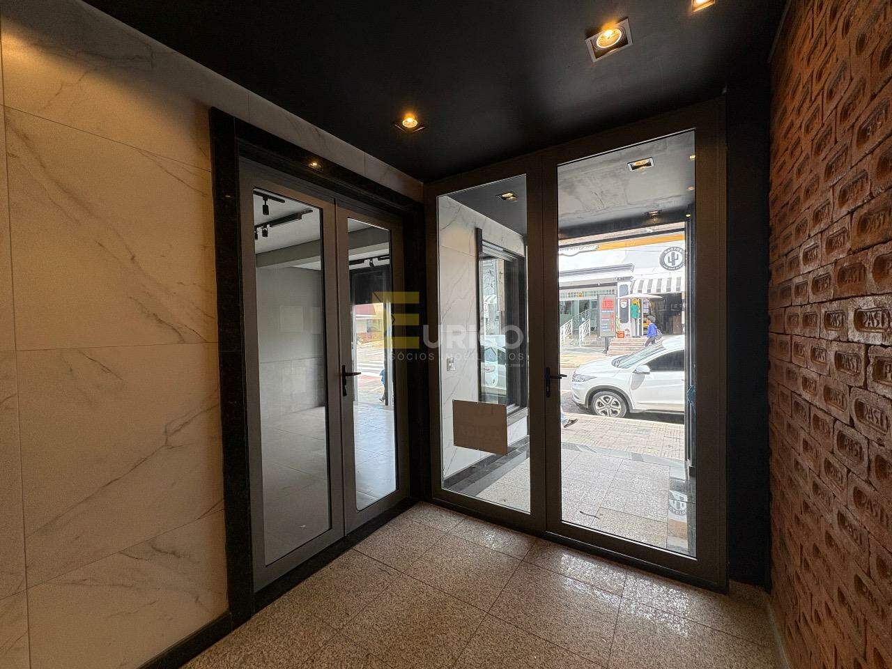 Sala para aluguel no Centro em Vinhedo/SP: 