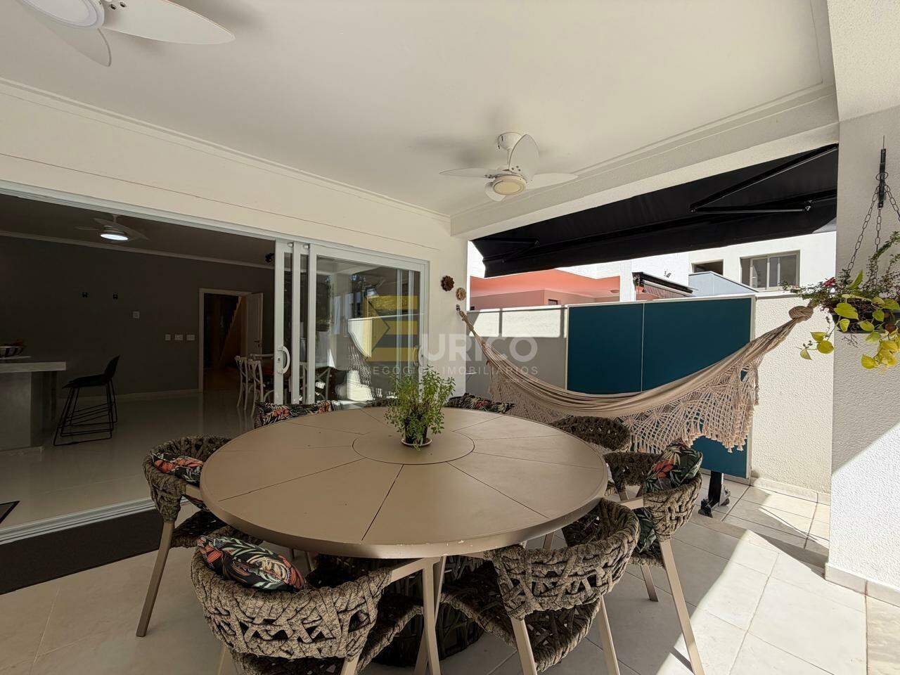 Casa em condomínio à venda no Condomínio Reserva Colonial em Valinhos/SP: 