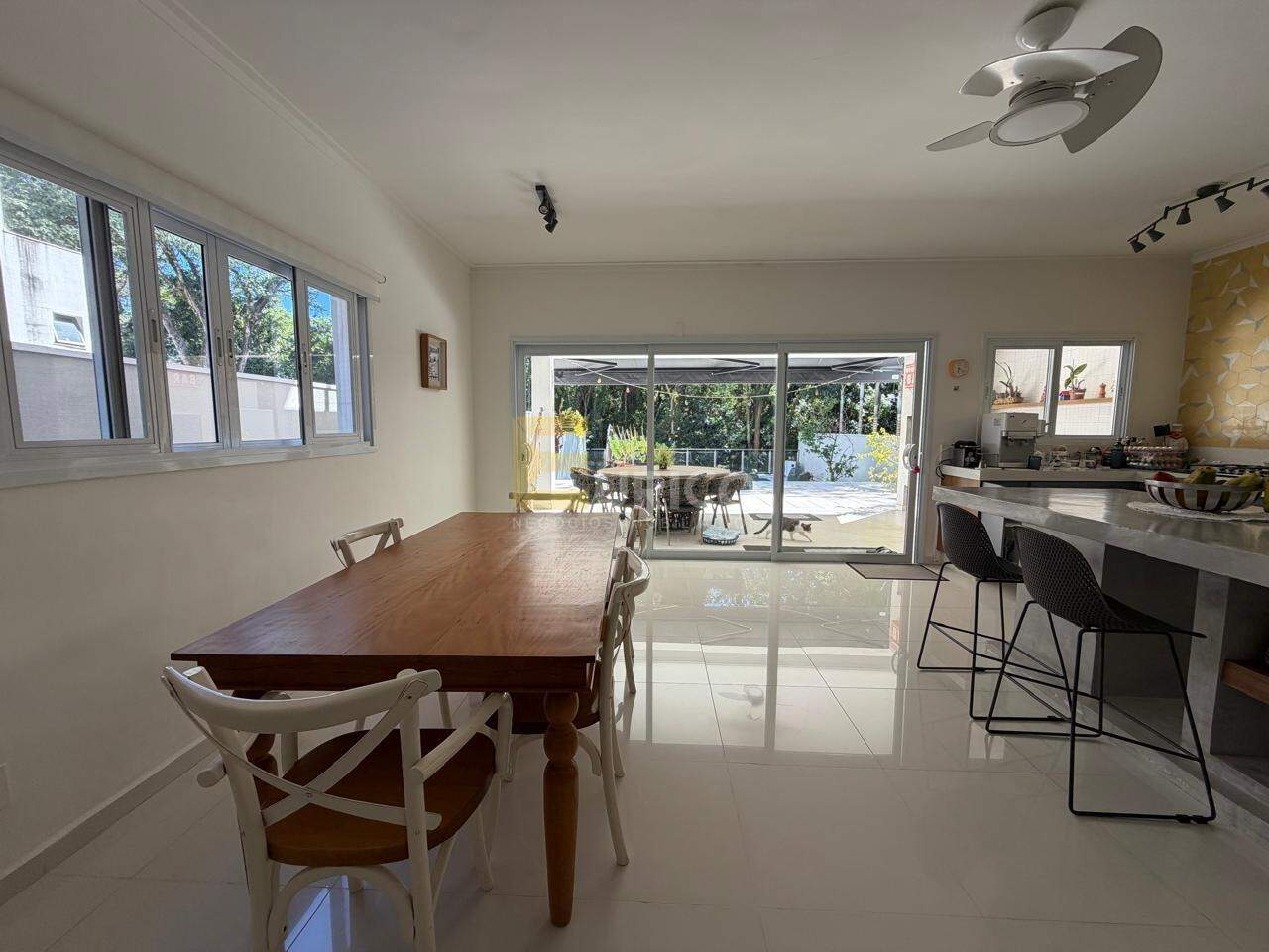 Casa em condomínio à venda no Condomínio Reserva Colonial em Valinhos/SP: 