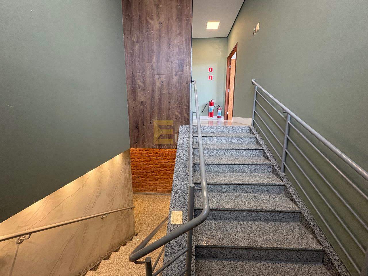 Sala para aluguel no Centro em Vinhedo/SP: 