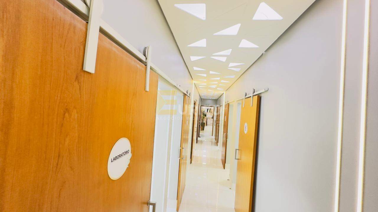 Prédio Comercial para aluguel no SANTA CRUZ em Valinhos/SP: 