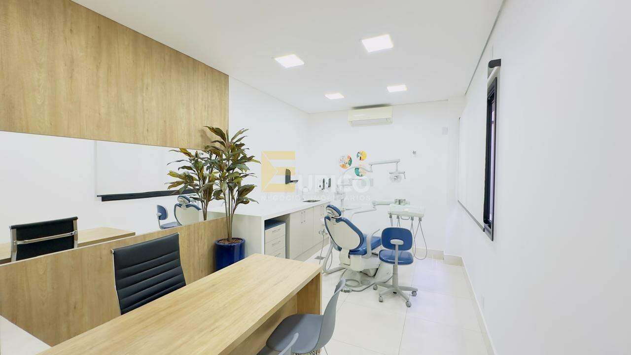 Prédio Comercial para aluguel no SANTA CRUZ em Valinhos/SP: 