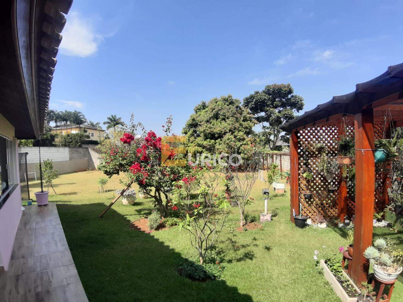 Casa em condomínio à venda no Parque Village Castelo em Itu/SP: