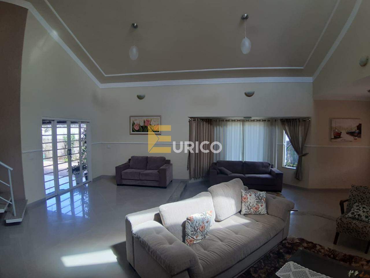 Casa em condomínio à venda no Parque Village Castelo em Itu/SP: