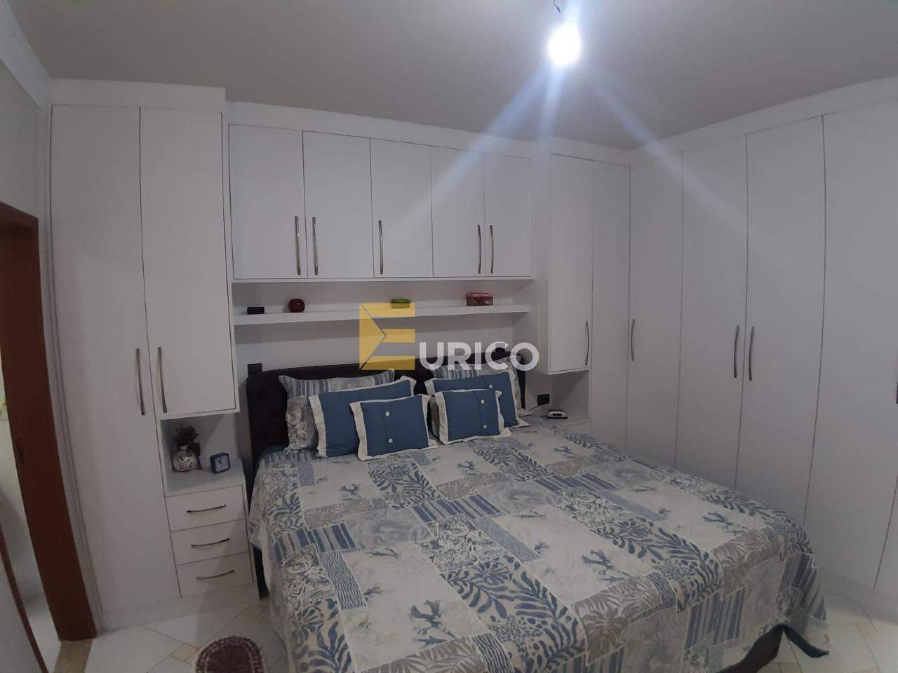 Casa em condomínio à venda no Parque Village Castelo em Itu/SP: