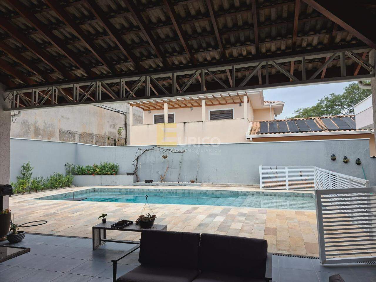 Casa em condomínio à venda no Condomínio Terras de Vinhedo em Vinhedo/SP: 