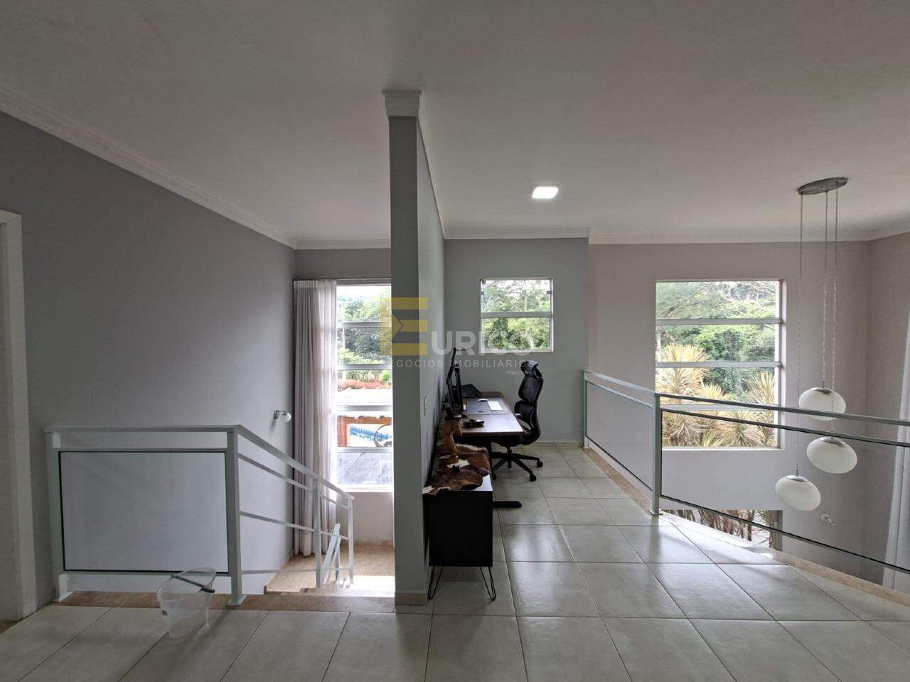 Casa em condomínio à venda no Condomínio Terras de Vinhedo em Vinhedo/SP: 