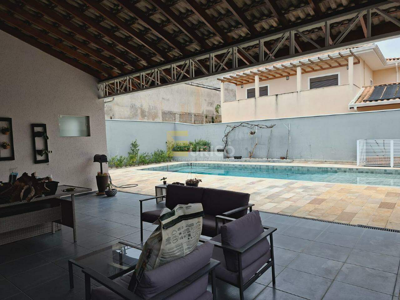 Casa em condomínio à venda no Condomínio Terras de Vinhedo em Vinhedo/SP: 