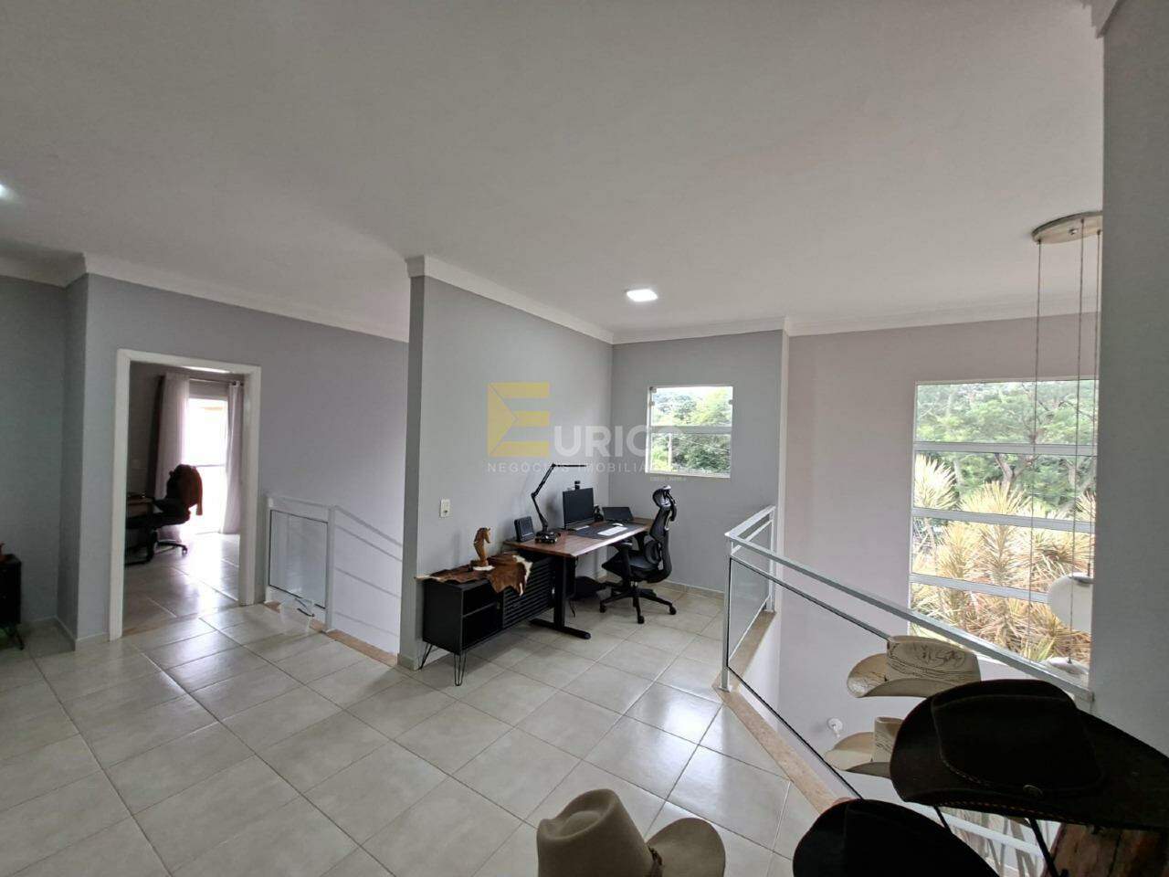 Casa em condomínio à venda no Condomínio Terras de Vinhedo em Vinhedo/SP: 