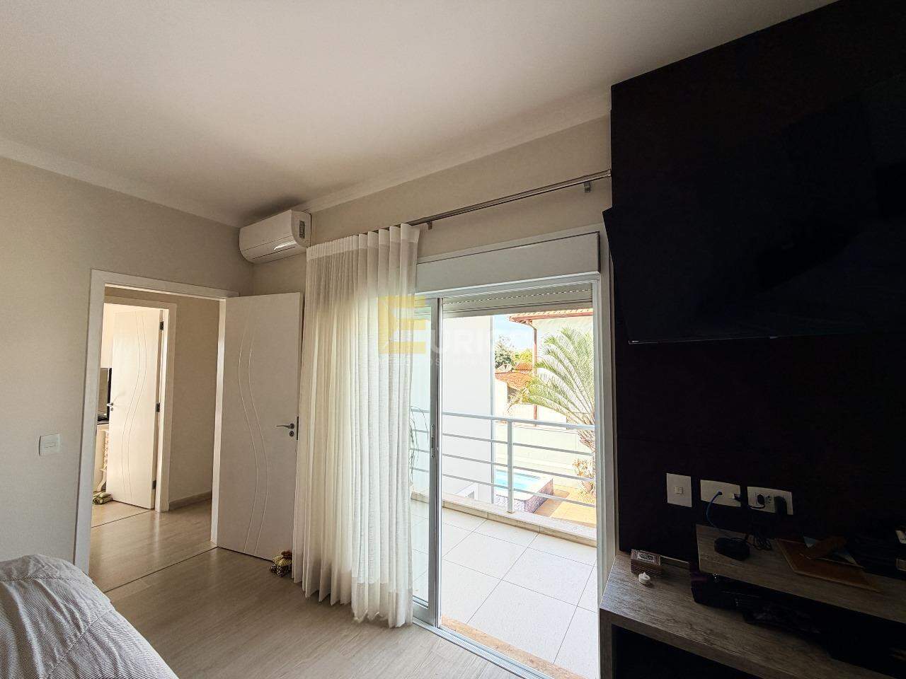 Casa em condomínio à venda no Condomínio Villaggio Capríccio em Louveira/SP: