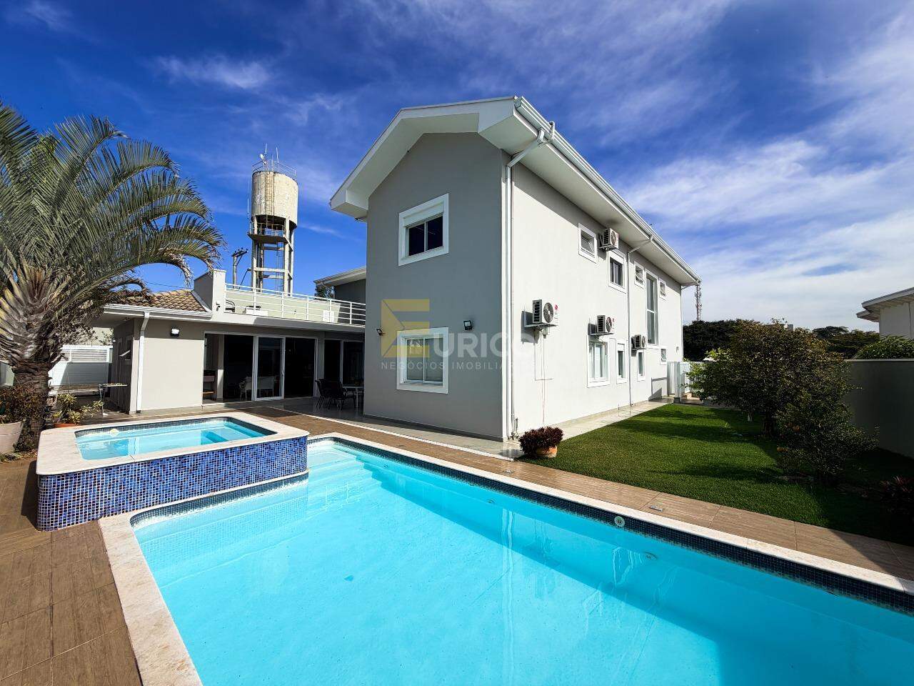 Casa em condomínio à venda no Condomínio Villaggio Capríccio em Louveira/SP: