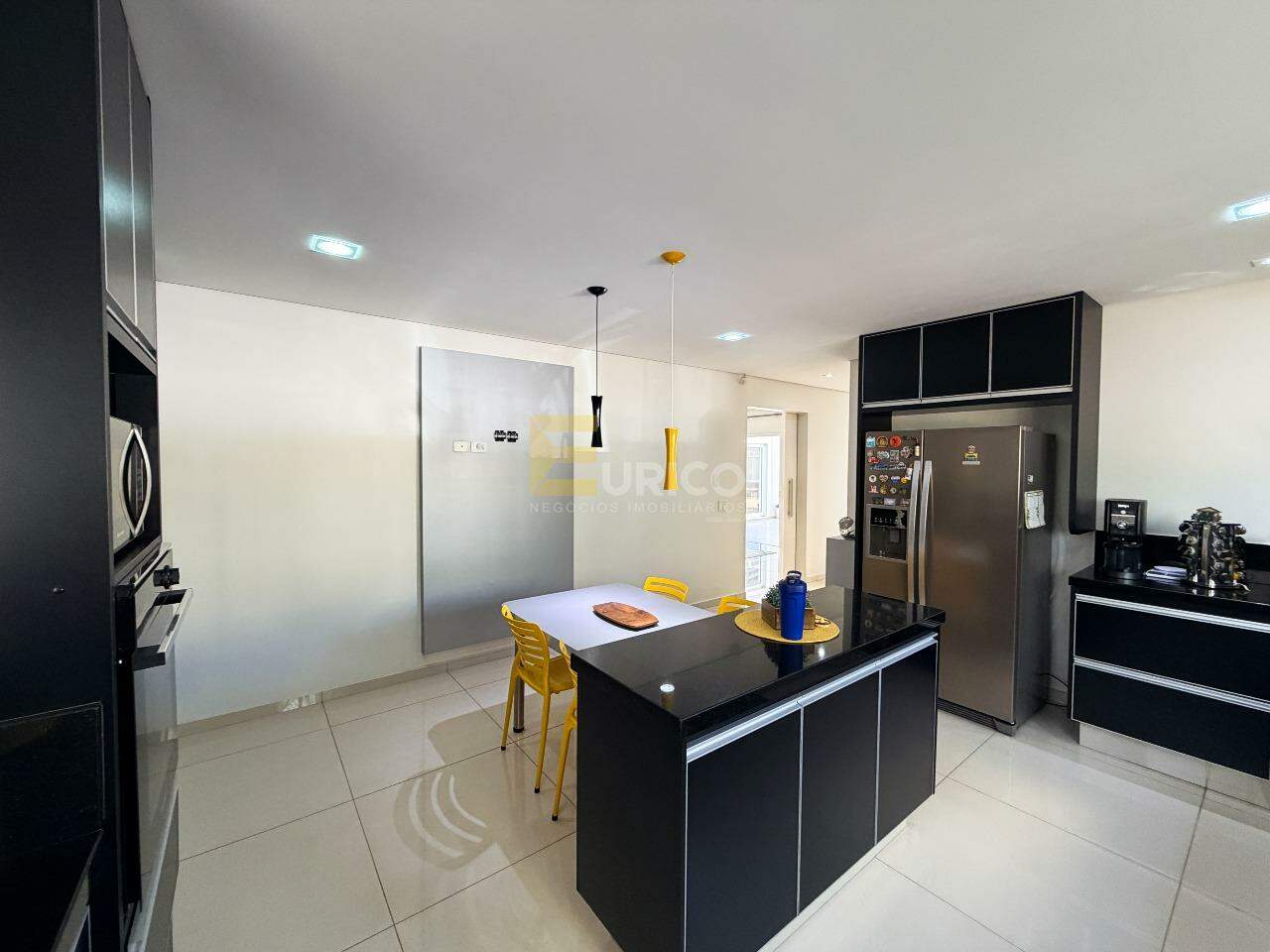 Casa em condomínio à venda no Condomínio Villaggio Capríccio em Louveira/SP: