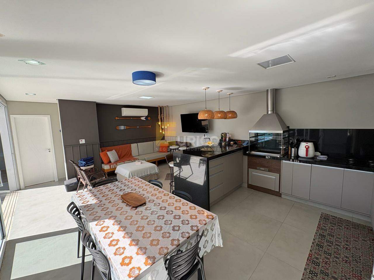 Casa em condomínio à venda no Condomínio Villaggio Capríccio em Louveira/SP: área gourmet