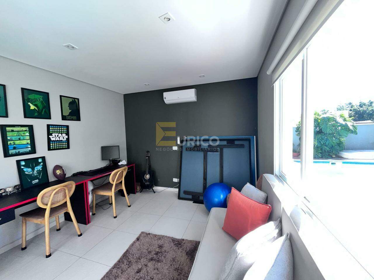 Casa em condomínio à venda no Condomínio Villaggio Capríccio em Louveira/SP: sala de jogos