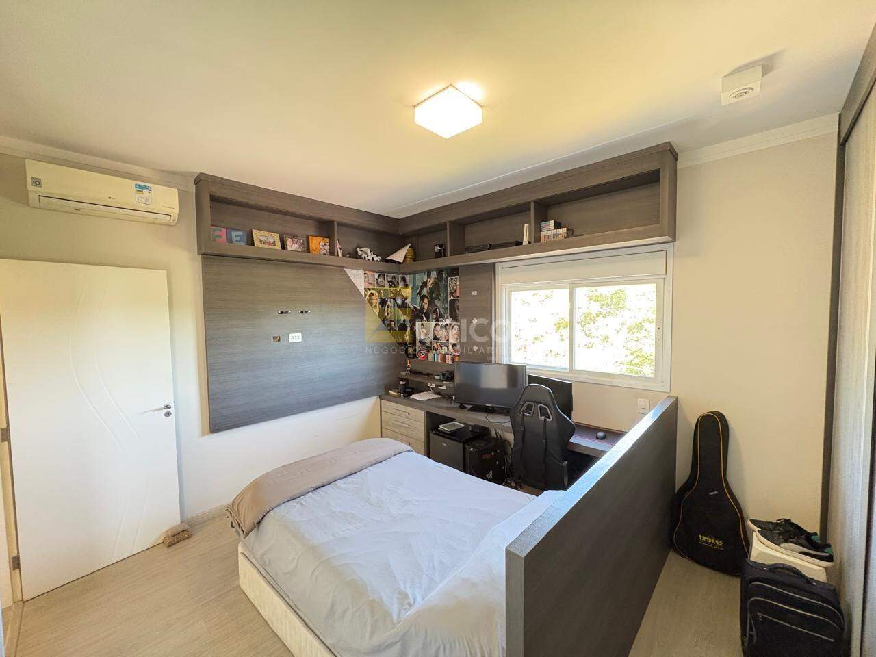 Casa em condomínio à venda no Condomínio Villaggio Capríccio em Louveira/SP: suíte 2