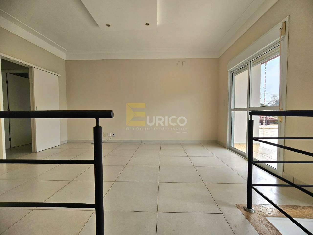 Casa em condomínio para aluguel no Condomínio Vivenda das Quaresmeiras em Valinhos/SP: