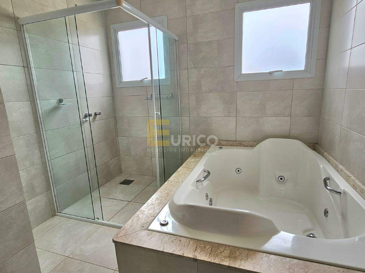 Casa em condomínio para aluguel no Condomínio Vivenda das Quaresmeiras em Valinhos/SP: