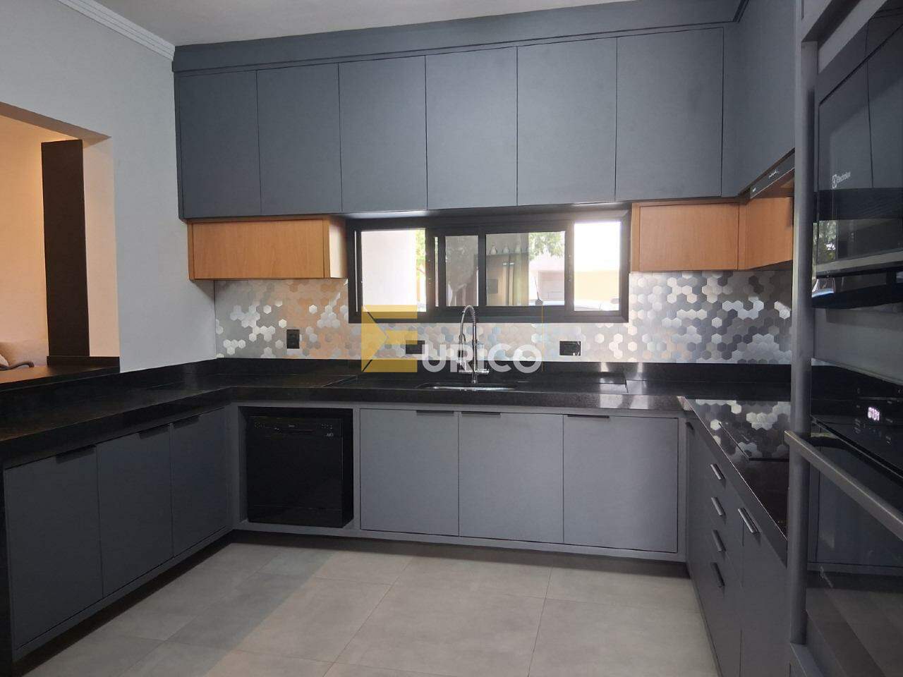 Casa em condomínio à venda no Jardim Novo Horizonte em Sorocaba/SP: 