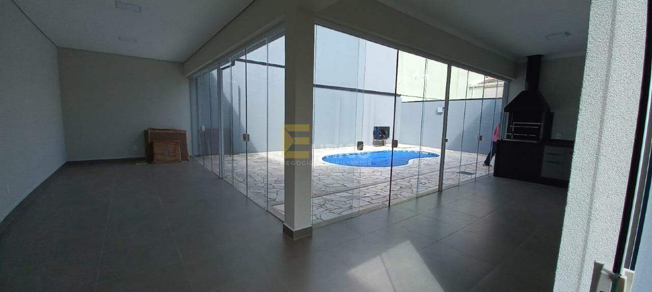 Casa em condomínio à venda no Condomínio Vivenda das Cerejeiras em Valinhos/SP: 
