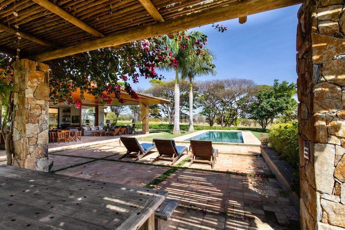Casa em condomínio à venda no Condomínio Haras Larissa em Monte Mor/SP: 