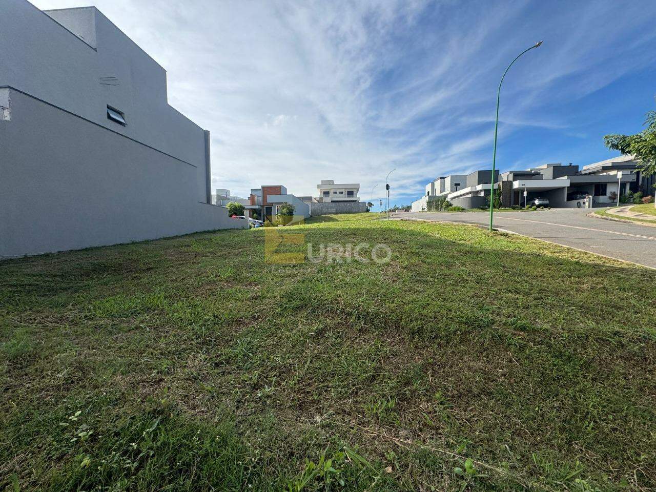 Terreno em Condomínio à venda no Condomínio Residencial Mont’Alcino em Valinhos/SP: 