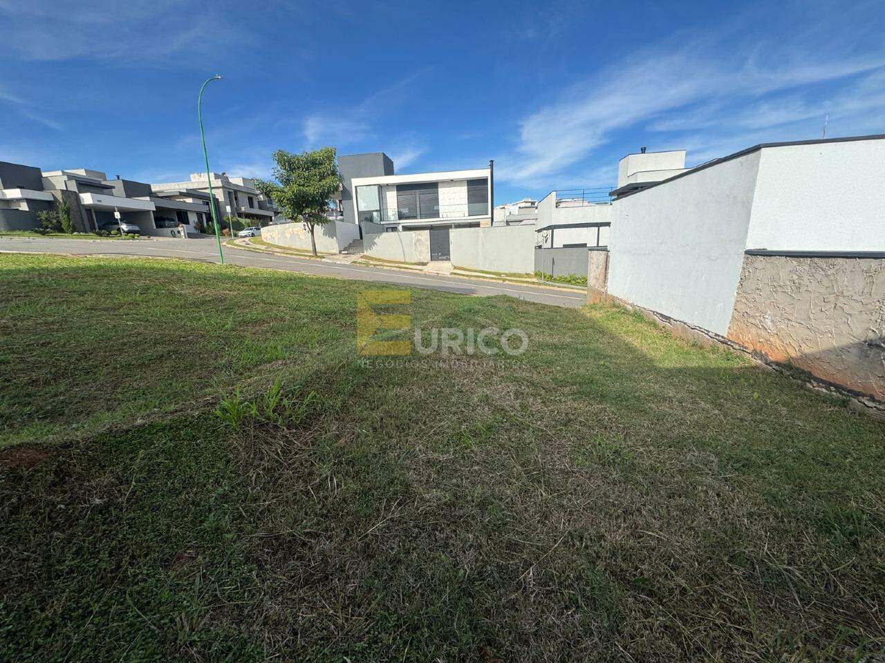 Terreno em Condomínio à venda no Condomínio Residencial Mont’Alcino em Valinhos/SP: 