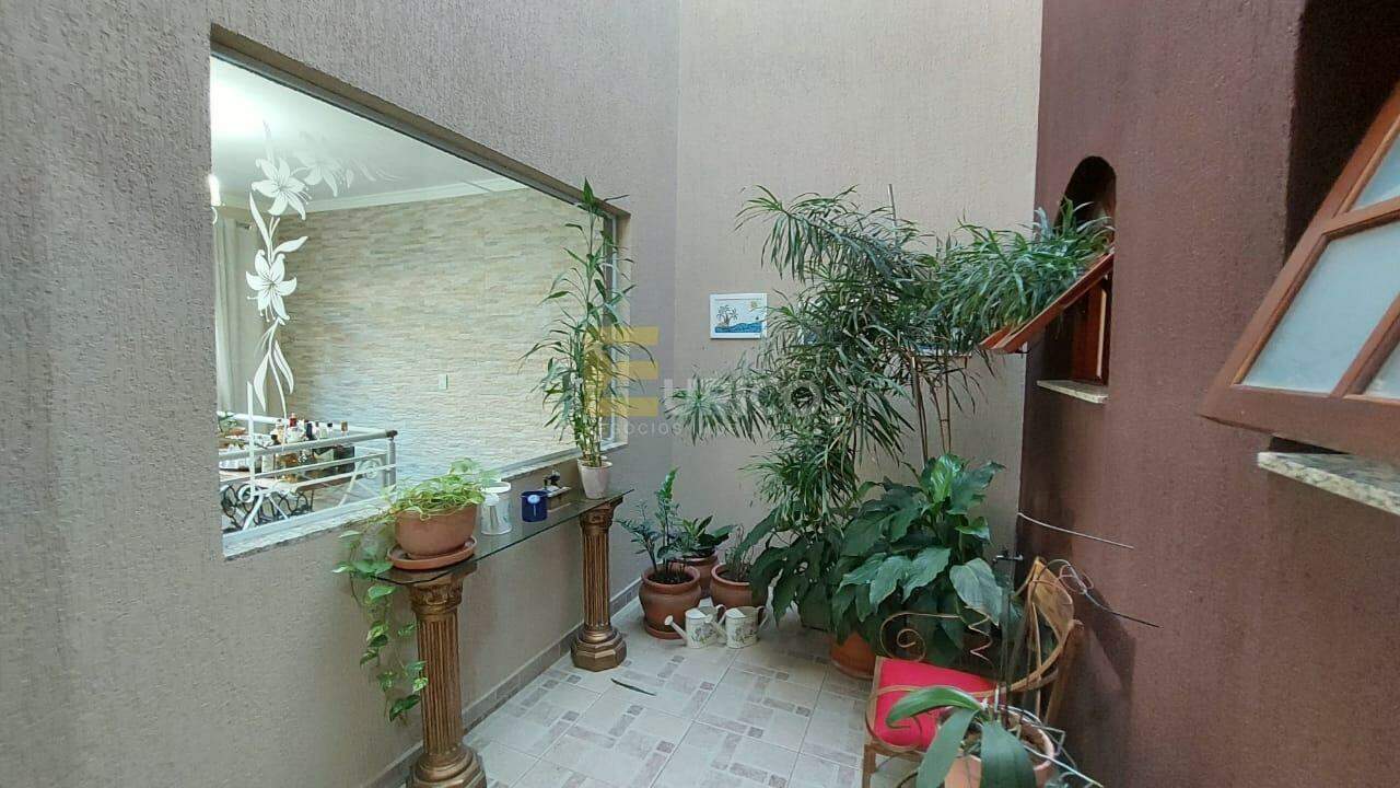 Casa à venda no Jardim Melle em Vinhedo/SP: 