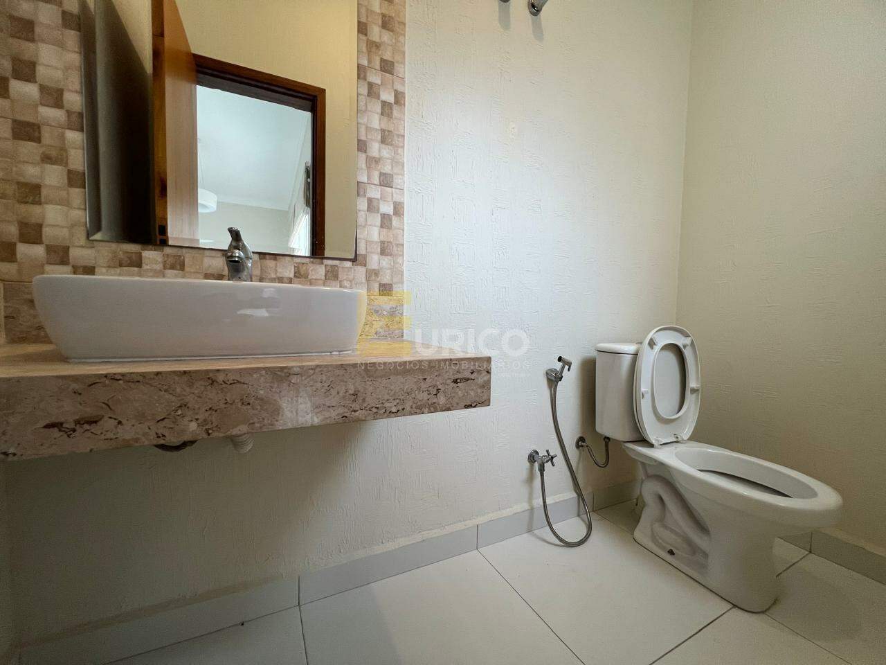 Casa em condomínio para aluguel no Condomínio Flor da Serra em Valinhos/SP: