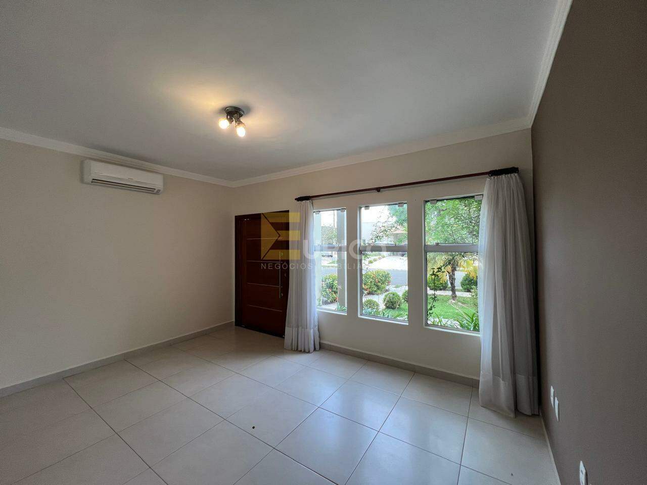 Casa em condomínio para aluguel no Condomínio Flor da Serra em Valinhos/SP: