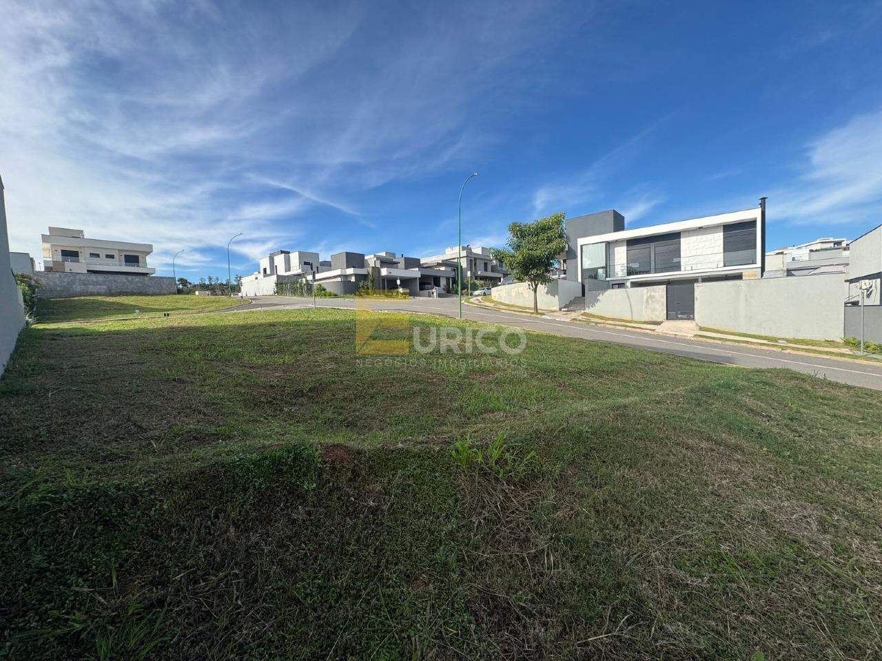 Terreno em Condomínio à venda no Condomínio Residencial Mont’Alcino em Valinhos/SP: 