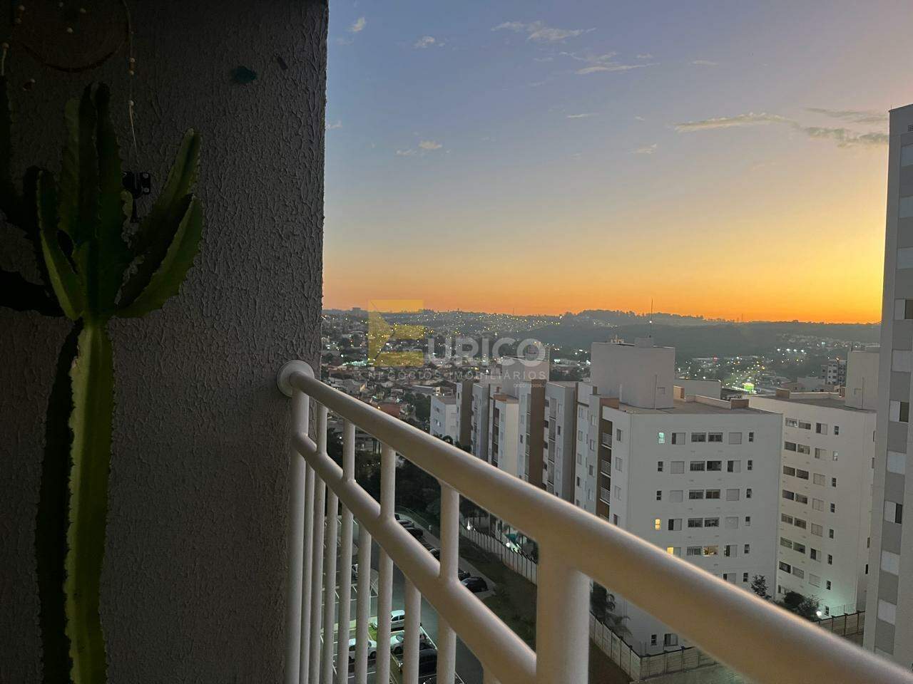Apartamento à venda no Condomínio Reserva do Alto em Valinhos/SP: