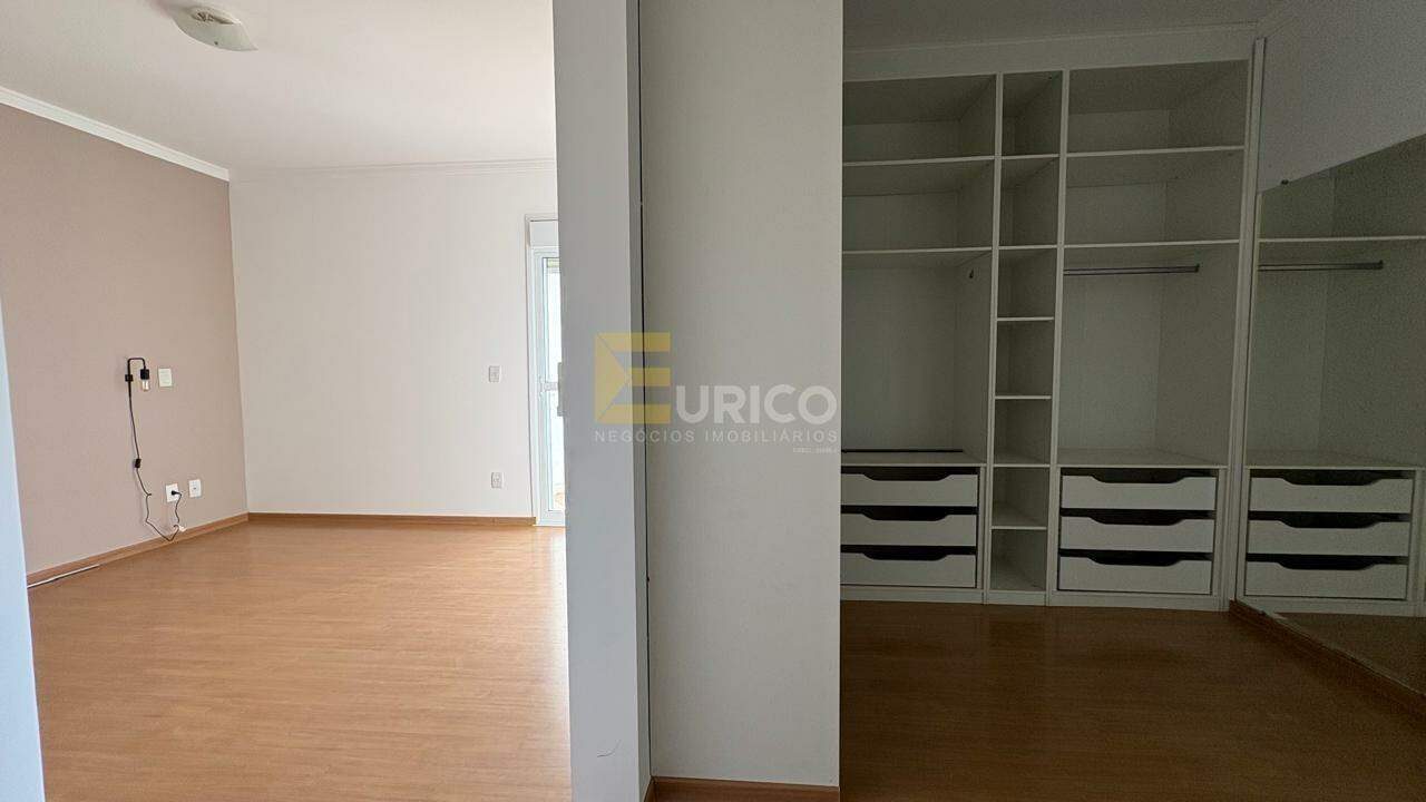 Casa em condomínio para aluguel no Condomínio Recanto dos Paturis em Vinhedo/SP: closet suite 