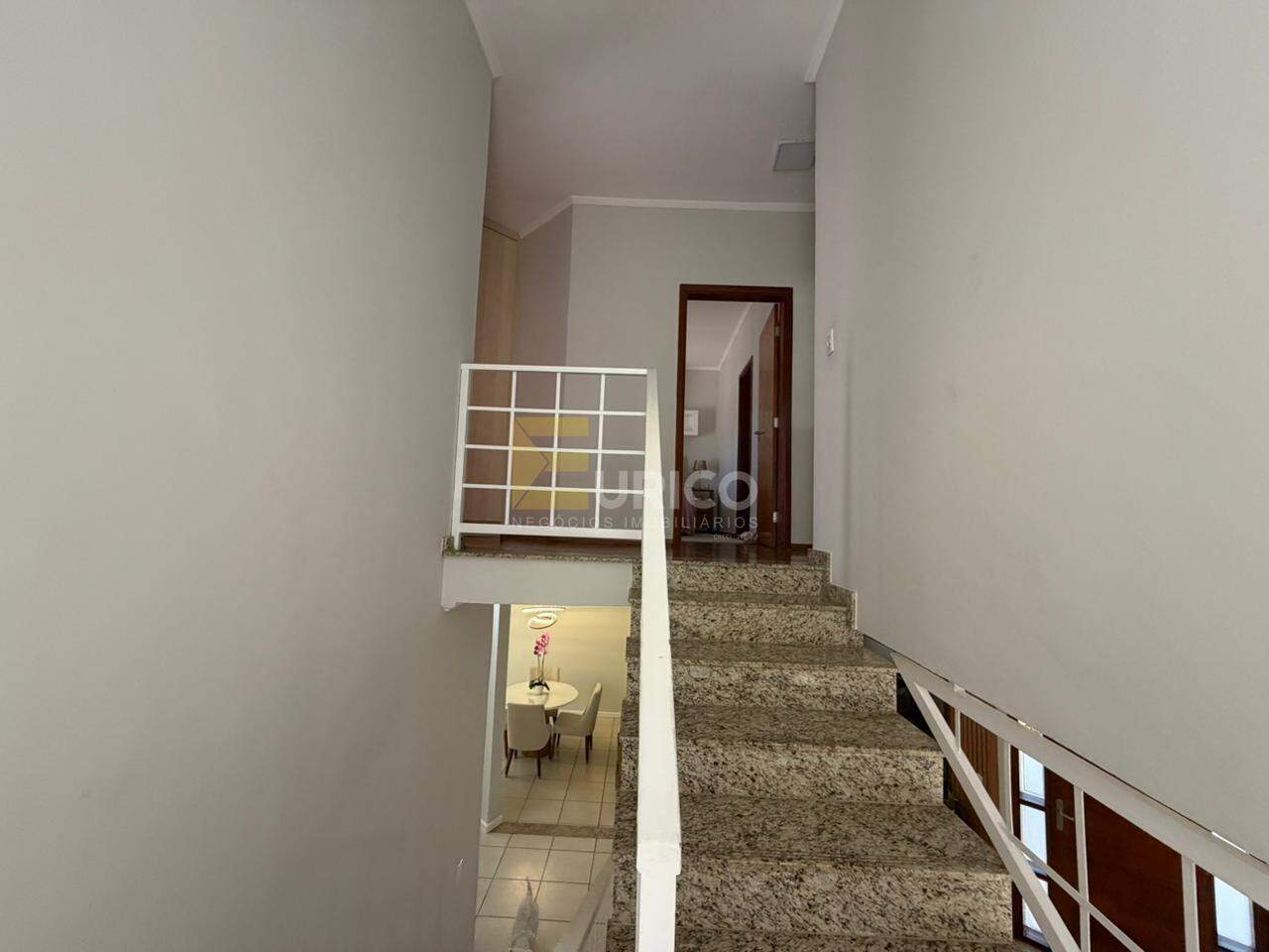 Casa em condomínio à venda no Condomínio Vivenda das Quaresmeiras em Valinhos/SP: