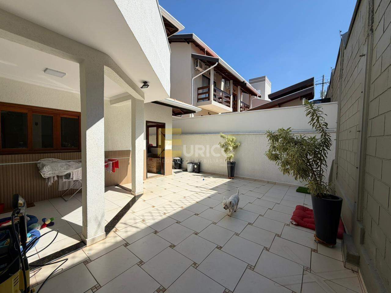 Casa em condomínio à venda no Condomínio Vivenda das Quaresmeiras em Valinhos/SP: