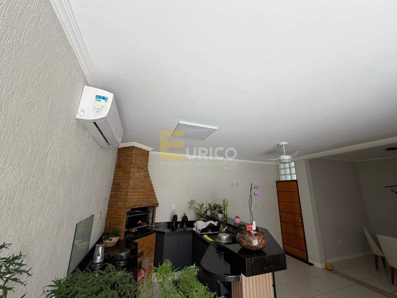 Casa em condomínio à venda no Condomínio Vivenda das Quaresmeiras em Valinhos/SP: