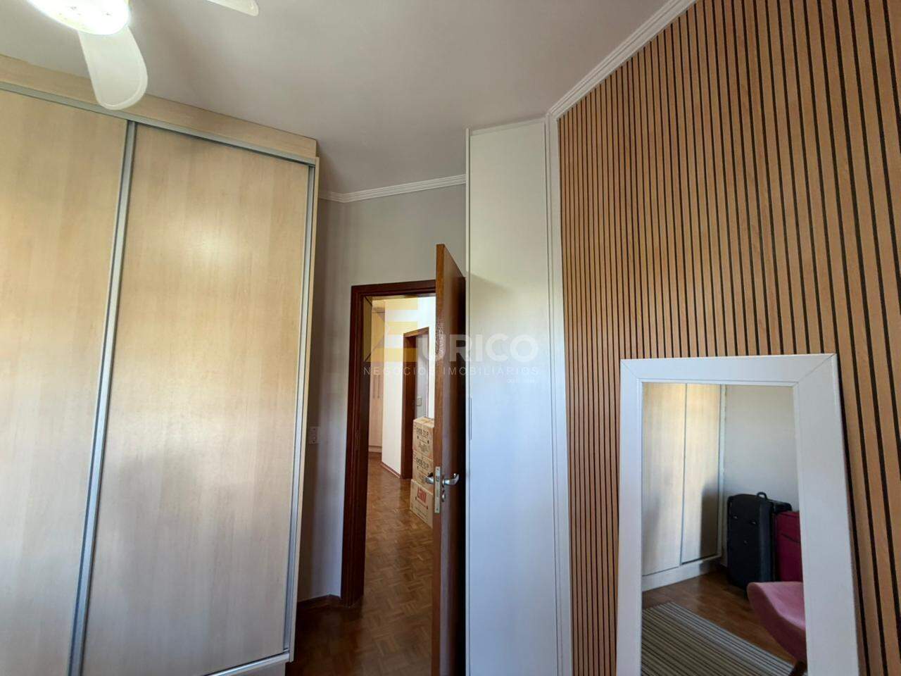 Casa em condomínio à venda no Condomínio Vivenda das Quaresmeiras em Valinhos/SP: