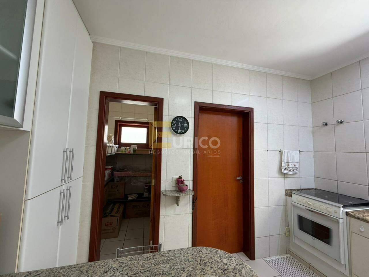 Casa em condomínio à venda no Condomínio Vivenda das Quaresmeiras em Valinhos/SP: