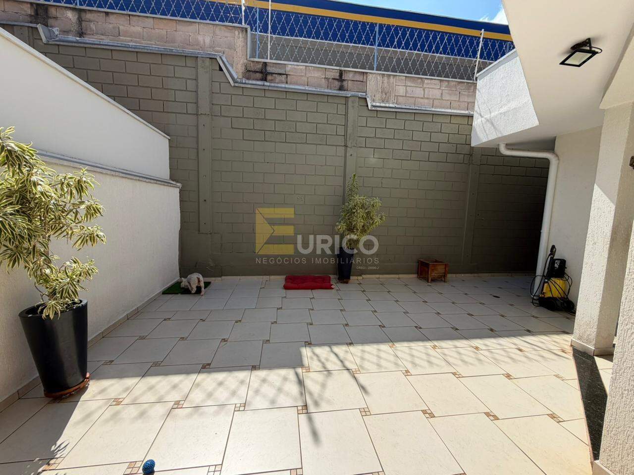 Casa em condomínio à venda no Condomínio Vivenda das Quaresmeiras em Valinhos/SP: