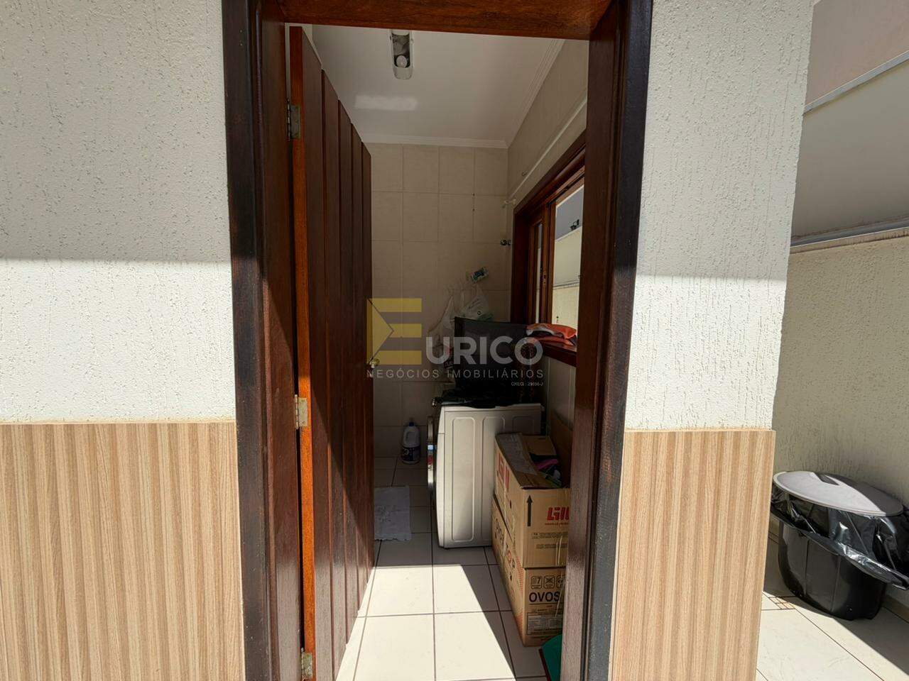 Casa em condomínio à venda no Condomínio Vivenda das Quaresmeiras em Valinhos/SP: