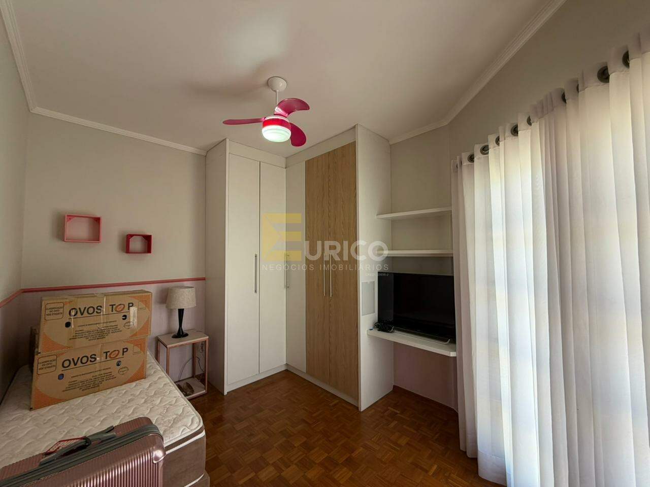 Casa em condomínio à venda no Condomínio Vivenda das Quaresmeiras em Valinhos/SP: