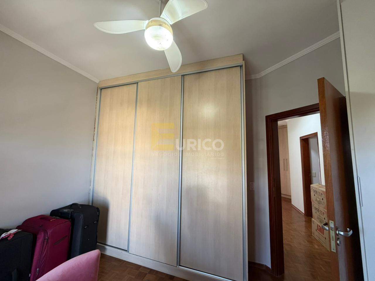 Casa em condomínio à venda no Condomínio Vivenda das Quaresmeiras em Valinhos/SP: